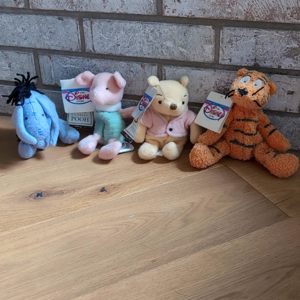Disney Store Mini Bean Bag Plush Winnie The Pooh-and Friends-8"